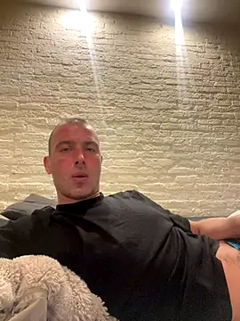 Rotteei1 online show from 11-04-25, 06:44