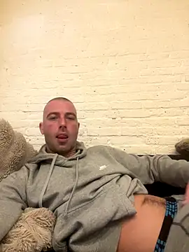 Rotteei1 online show from 12-22-25, 08:47