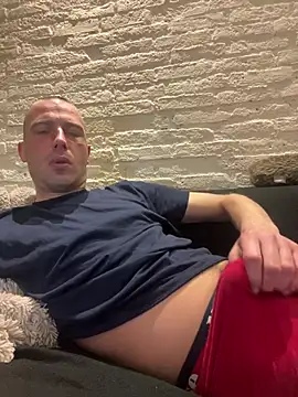 Rotteei1 online show from 03-08-26, 07:33