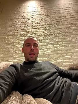 Rotteei1 online show from 12-02-25, 04:41