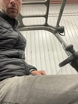 Rotteei1 online show from 10-24-25, 07:40