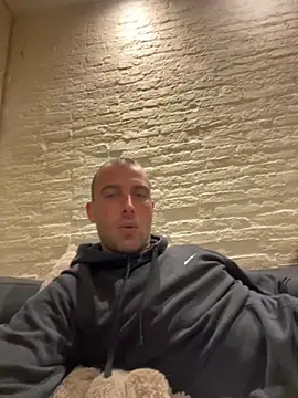 Rotteei1 online show from 11-26-25, 08:31