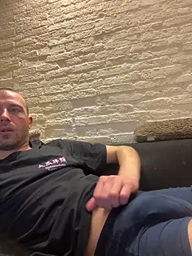 Rotteei1 online show from 03-17-26, 06:16