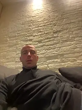 Rotteei1 online show from 06-11-26, 05:10