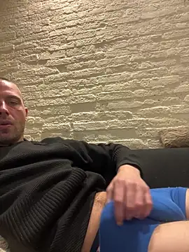 Rotteei1 online show from 03-25-26, 05:45