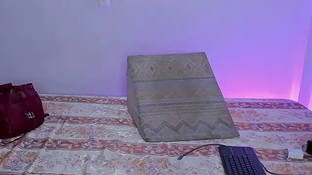 Nikki  uwu online show from 02-24-26, 08:31