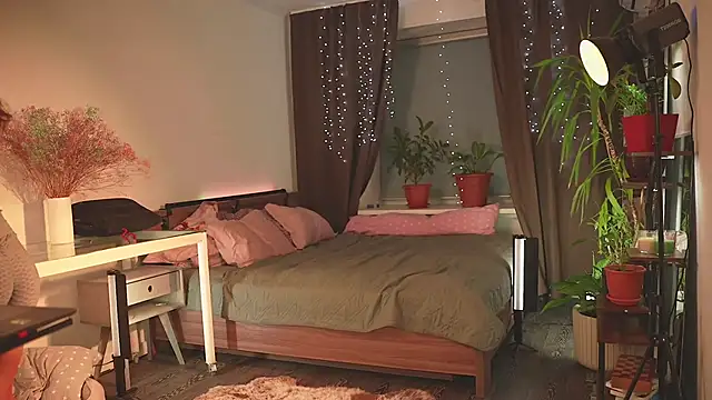 your lunalike online show from 03-08-26, 06:44