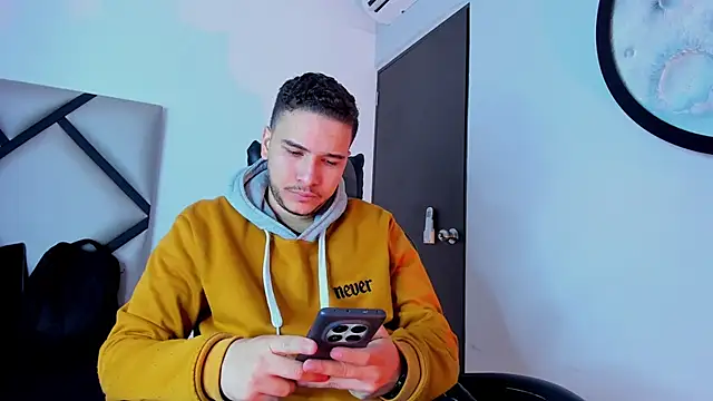 mike 257 online show from 10-30-25, 11:41