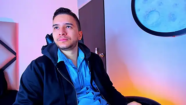 mike 257 online show from 11-28-25, 11:43