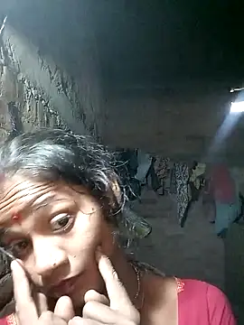 Snapshot of Hot_cauple_indian chatting on 10-27-25, 02:45 Hot cauple indian online show from 10-27-25, 02:45