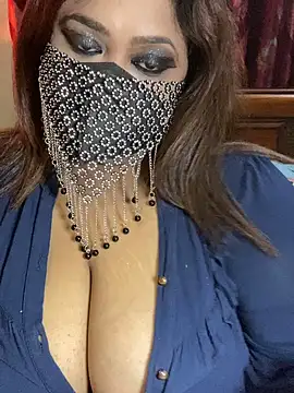 blackpearl     online show from 12-22-25, 05:24