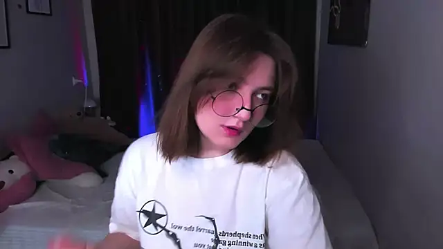 Snapshot of fairy_tara chatting on 02-28-26, 09:36 fairy tara online show from 02-28-26, 09:36