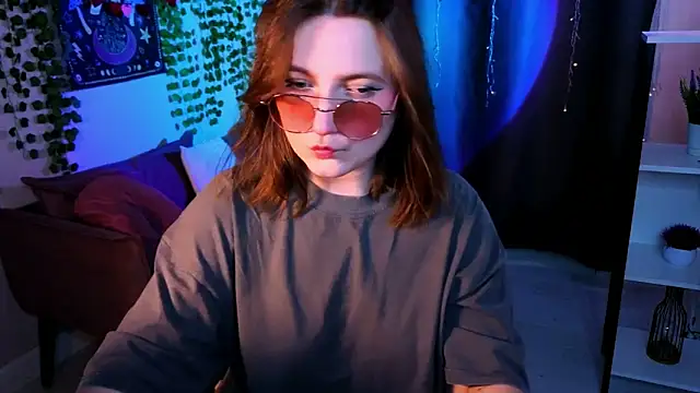 Snapshot of fairy_tara chatting on 07-15-26, 02:46 fairy tara online show from 07-15-26, 02:46