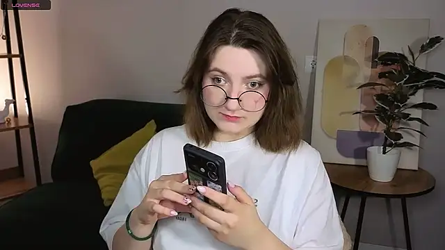 Snapshot of fairy_tara chatting on 03-01-26, 10:10 fairy tara online show from 03-01-26, 10:10