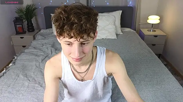 crisp1n online show from 02-10-26, 08:08