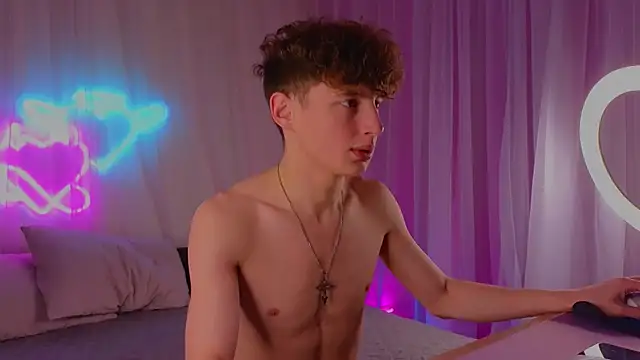 crisp1n online show from 11-19-25, 07:25