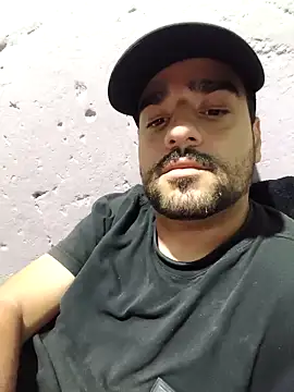 Snapshot of gusto14cm chatting on 02-27-26, 12:33 gusto14cm online show from 02-27-26, 12:33