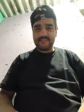 Snapshot of gusto14cm chatting on 03-01-26, 03:28 gusto14cm online show from 03-01-26, 03:28