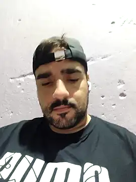 Snapshot of gusto14cm chatting on 02-11-26, 04:29 gusto14cm online show from 02-11-26, 04:29