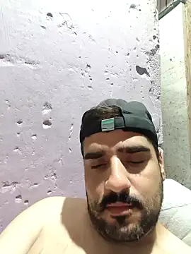 Snapshot of gusto14cm chatting on 02-12-26, 04:34 gusto14cm online show from 02-12-26, 04:34