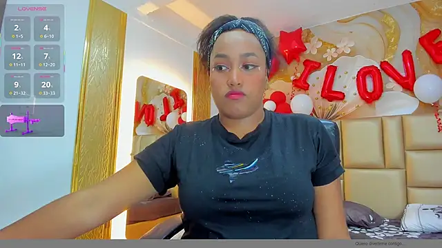 NahomiWalker  online show from 02-15-26, 07:57