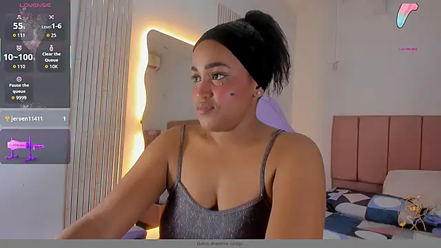 NahomiWalker  online show from 01-08-26, 08:04