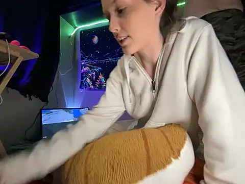 Thedeepwebcutie online show from 02-17-26, 08:00