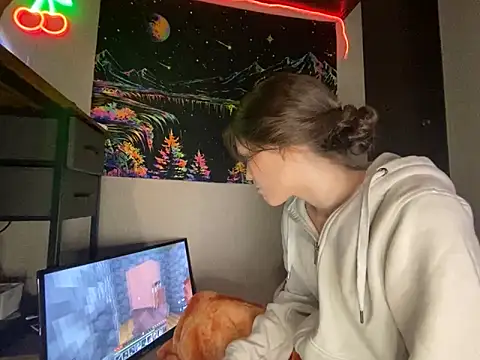 Thedeepwebcutie online show from 03-08-26, 09:23