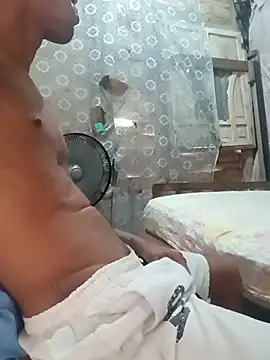 Estebanbigcock23 online show from 12-18-25, 08:34