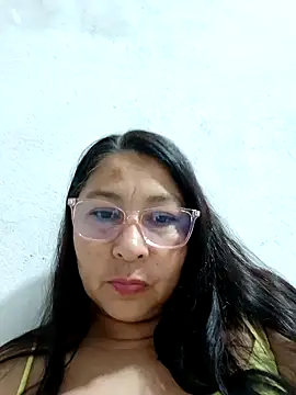 Snapshot of Brilly69 chatting on 10-21-25, 12:43 Brilly69 online show from 10-21-25, 12:43