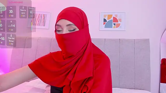 fatiima  online show from 11-18-25, 07:06