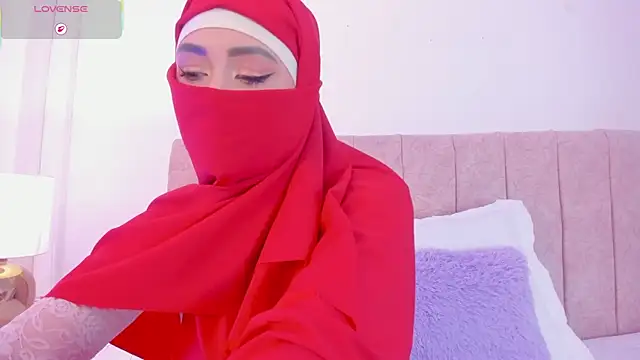 fatiima  online show from 04-12-26, 02:31