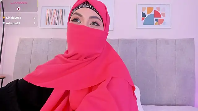 fatiima  online show from 04-15-26, 07:58