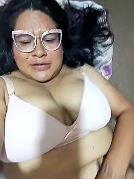 celeste122595 online show from 04-13-26, 01:53