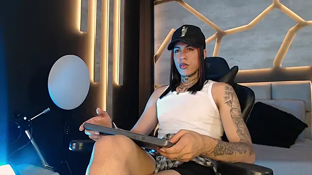 ArohomLester online show from 12-14-25, 05:18