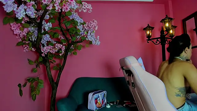 ArohomLester online show from 02-28-26, 06:51