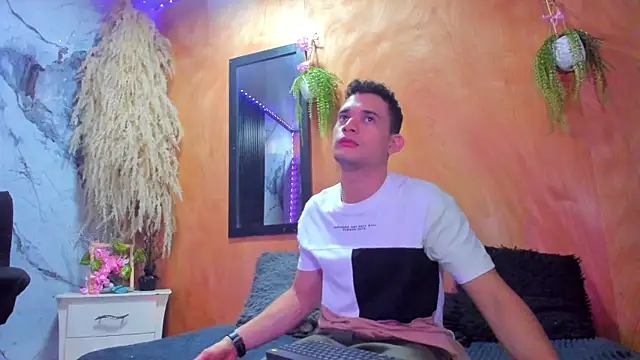 Jax Thunder online show from 02-13-26, 01:33