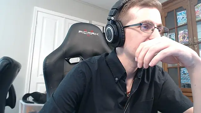 CasuallyCorrupt online show from 11-07-25, 03:55