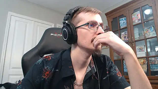 CasuallyCorrupt online show from 11-08-25, 04:27