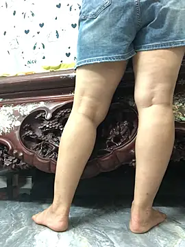 HinayLa online show from 04-08-26, 03:19