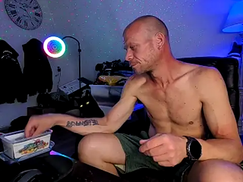 Kinky Play1 online show from 06-18-26, 07:19