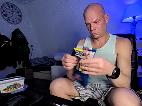 Kinky Play1 online show from 02-25-26, 07:58