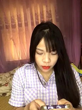 Duck dona online show from 11-17-25, 02:37