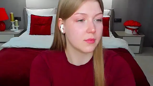 Snapshot of Stella_Light chatting on 02-05-26, 12:12 Stella Light online show from 02-05-26, 12:12