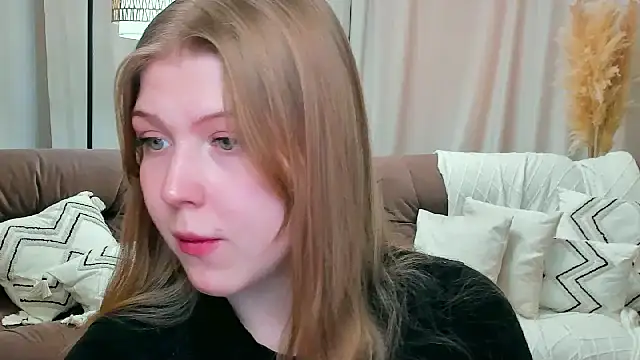 Snapshot of Stella_Light chatting on 02-03-26, 12:43 Stella Light online show from 02-03-26, 12:43