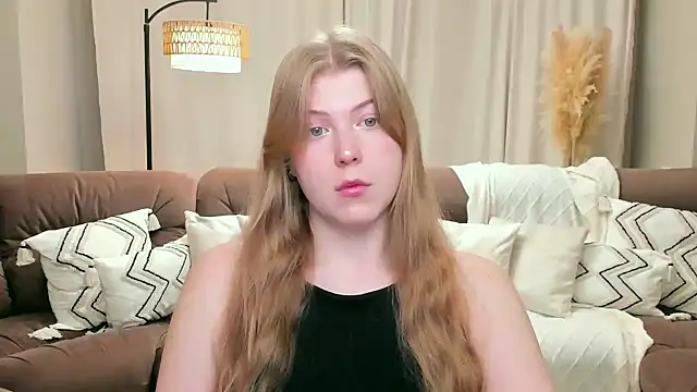 Stella Light online show from 12-19-25, 04:49