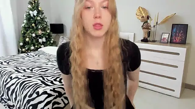 Snapshot of Stella_Light chatting on 01-16-26, 11:36 Stella Light online show from 01-16-26, 11:36