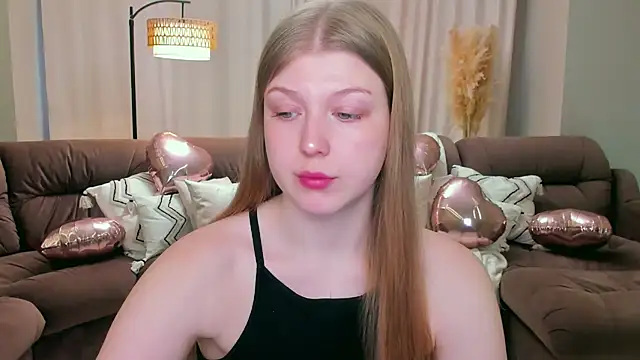 Snapshot of Stella_Light chatting on 02-24-26, 04:24 Stella Light online show from 02-24-26, 04:24