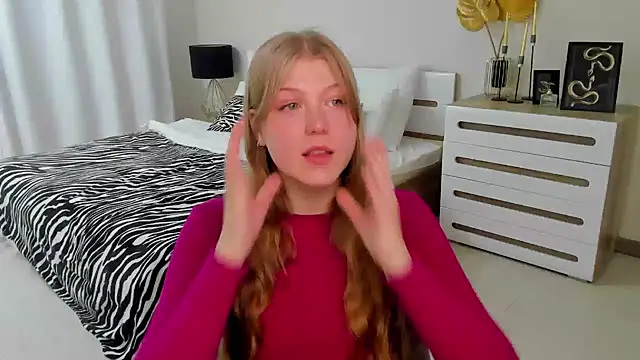 Stella Light online show from 11-27-25, 06:30