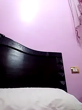 SandyAmr online show from 04-19-26, 07:31